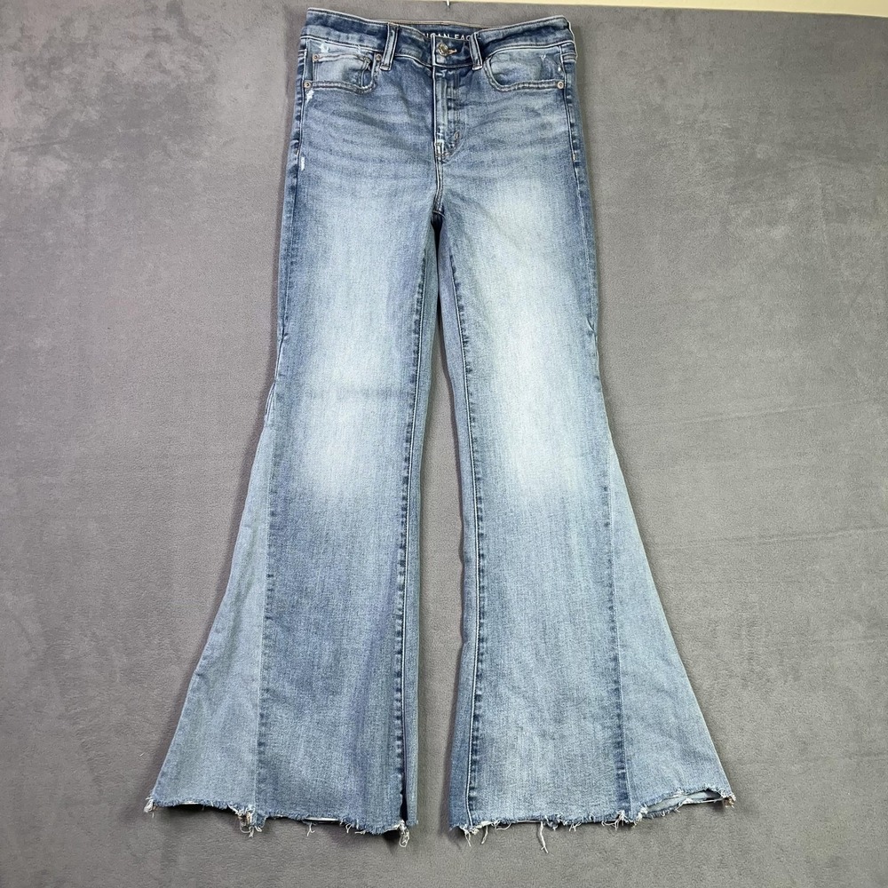 American Eagle Festival Flare High Rise Jeans Womens 8 Light Wash Raw Hem Boho